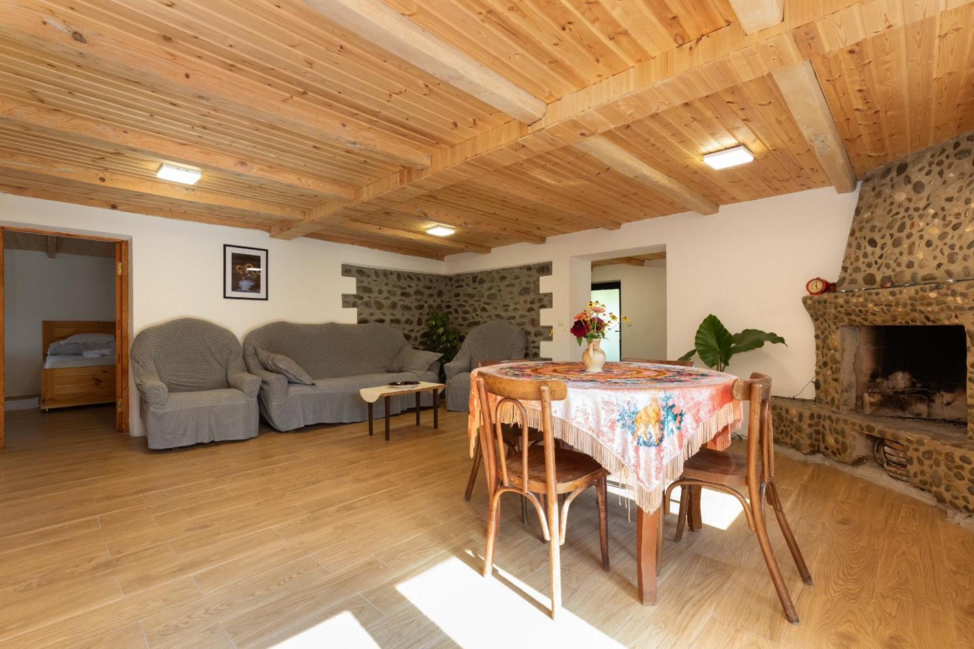 La-Marti, Idyllische Unterkunft Mit Kamin Bagdati Extérieur photo